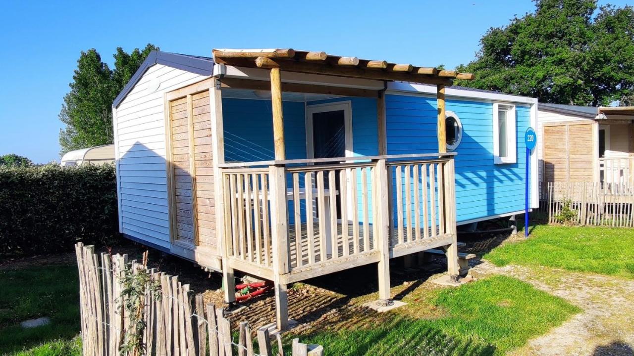 Camping Insolite Le Haut Village Saint-Michel-Chef-Chef Bagian luar foto