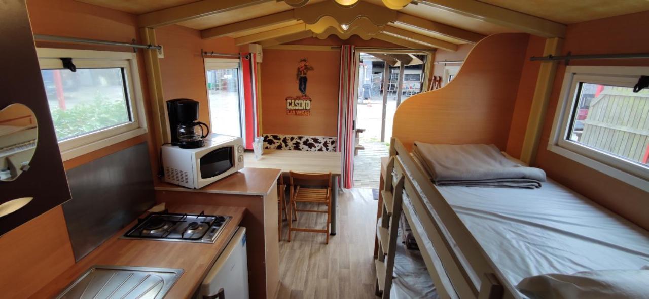 Camping Insolite Le Haut Village Saint-Michel-Chef-Chef Bagian luar foto